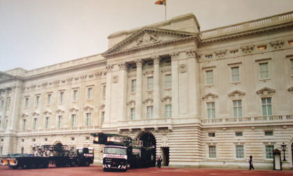 An old photo of Buckingham Palace showing a Vanguard crane.