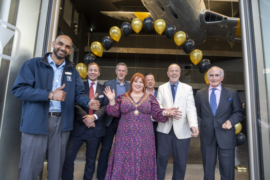 Vanguardbathopening143